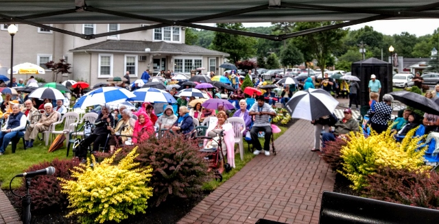 audience (640x327).jpg